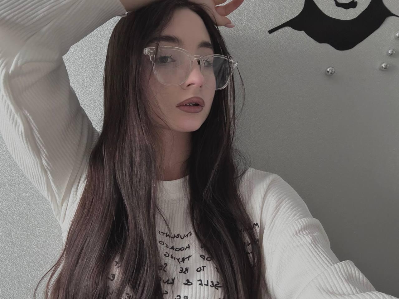 LashellBarrick Live Image