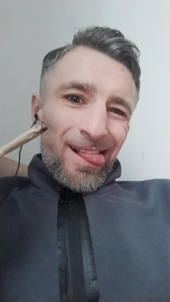 NaughtyDaddyOO Live Image