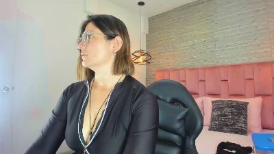 SarahDeyvis Live Image