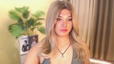 Urgoddess_Kiera Live Image