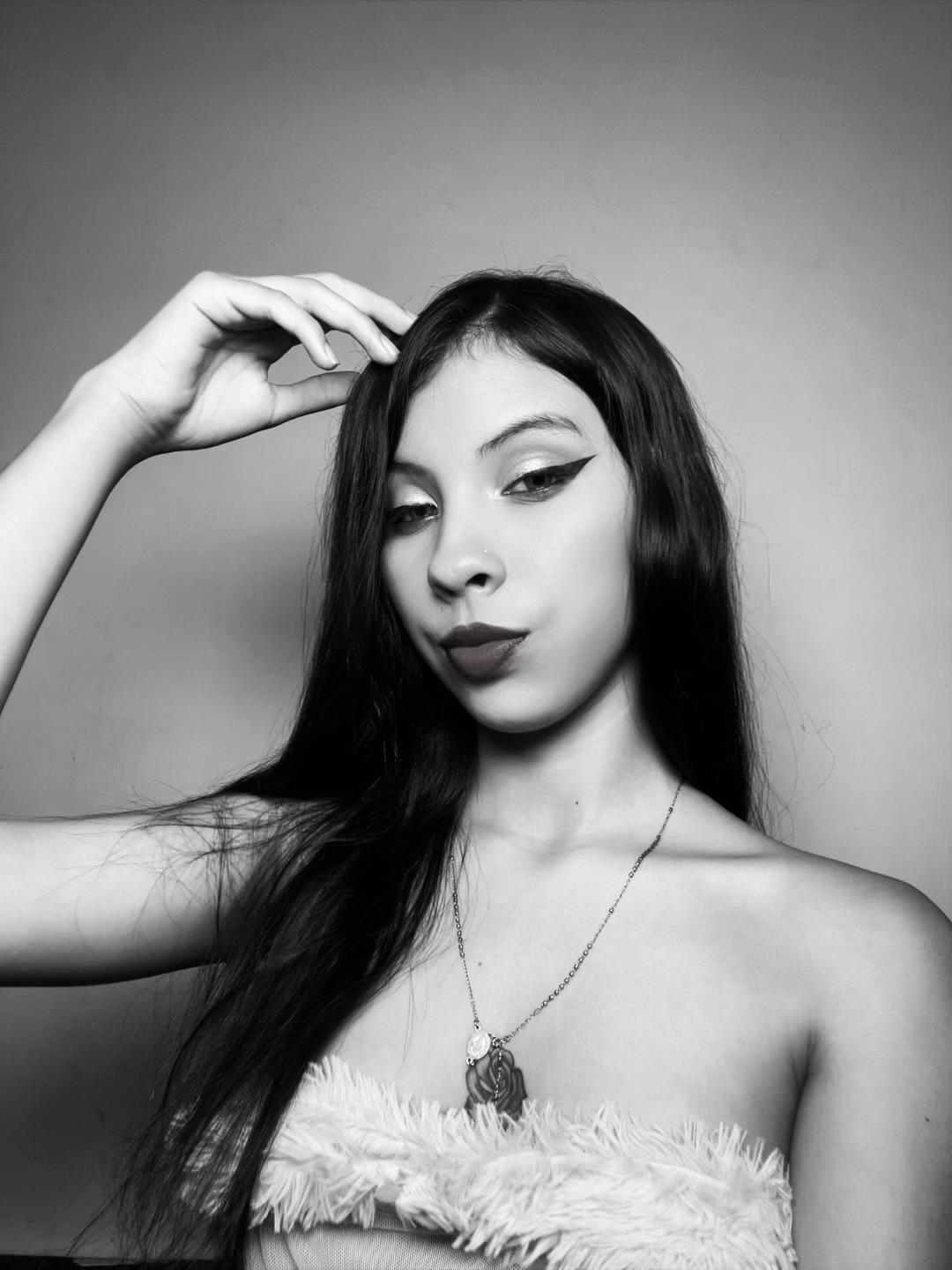 Valenshowhot Live Image