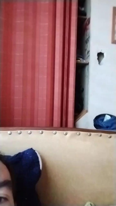 andr2321 Live Image