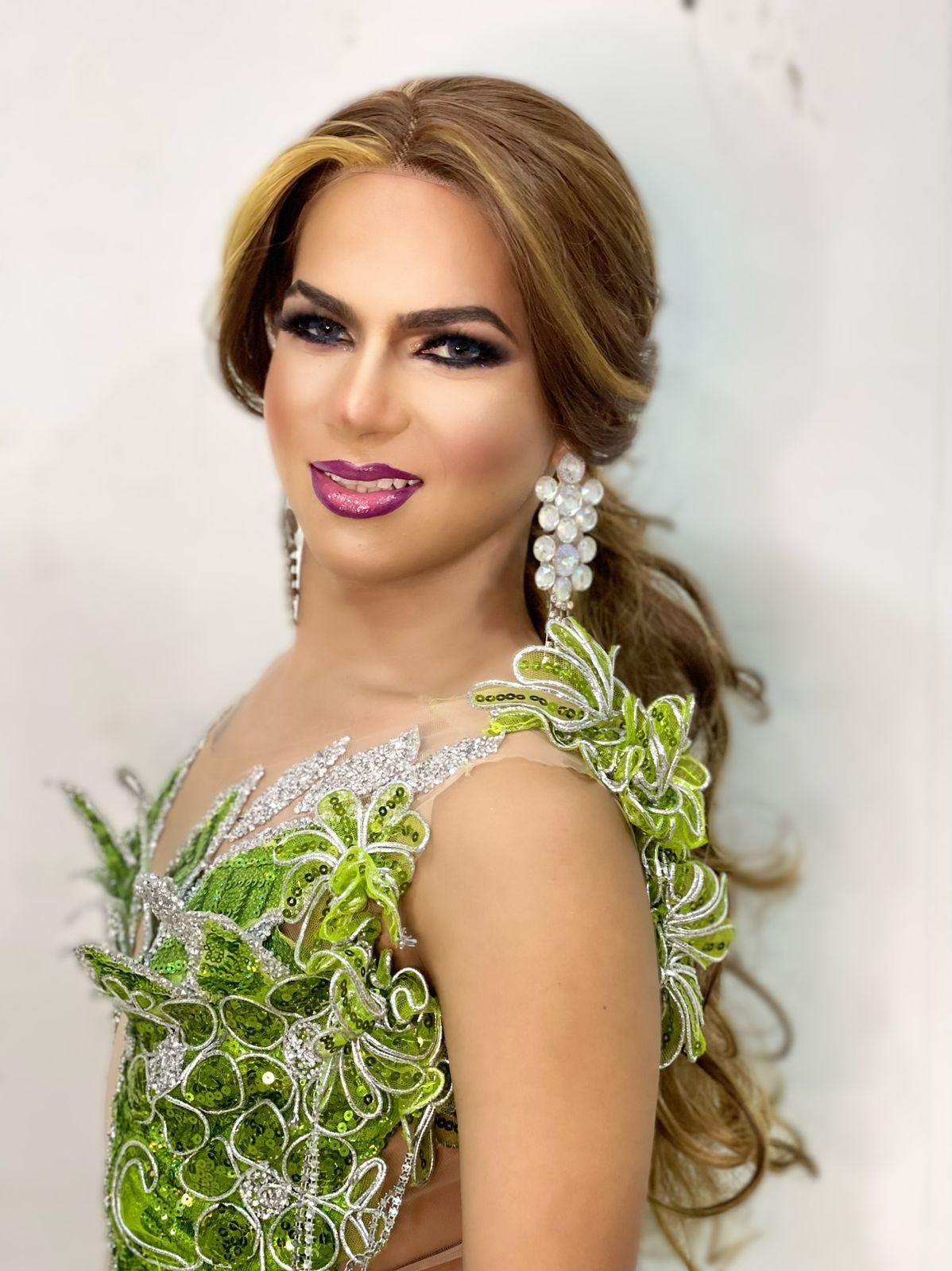 miss_adriana43 Live Image