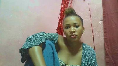 Aliciasexy42 live from Madagascar