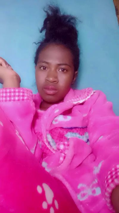 Amandamelia live from Madagascar