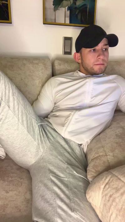 Andrew_wallker live from Germany
