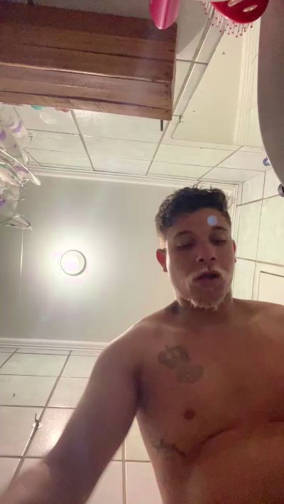 Bigodeloiro22 live from Brazil