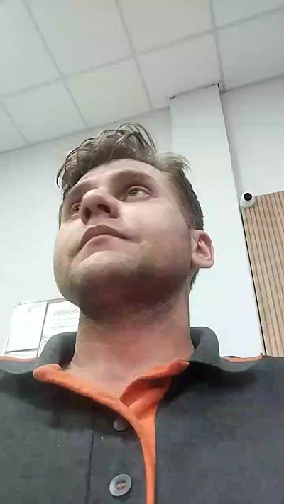 Carlos37374 live from Brazil