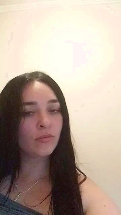 Chilenita89 live from Chile