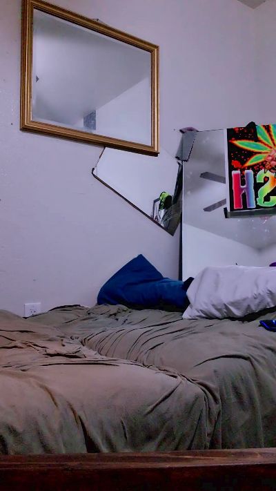 EllisD live from United States