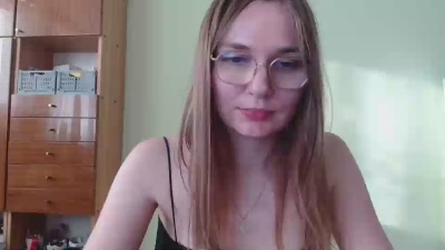 EllyHEARTx live from Germany