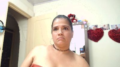 GlendaStar_ live from Colombia