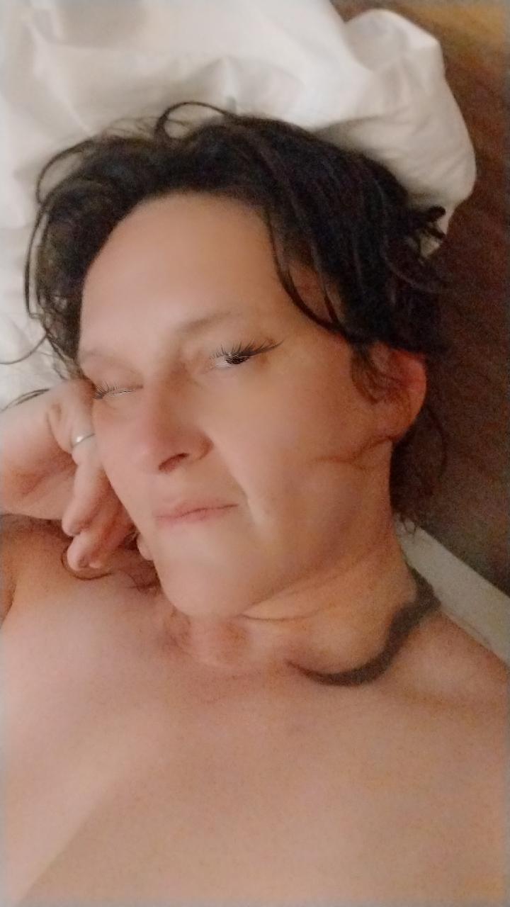 Goddesszima live from United States