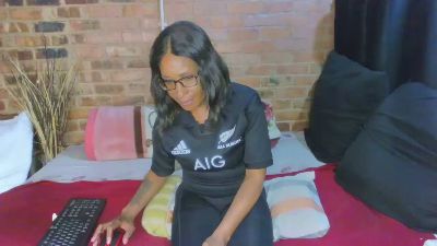 Jonesshez live from South Africa