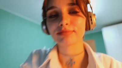 JoslynTrainham live from Romania