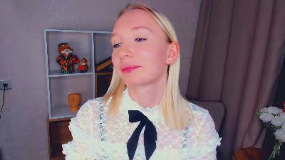 JosphineSahu live from Serbia