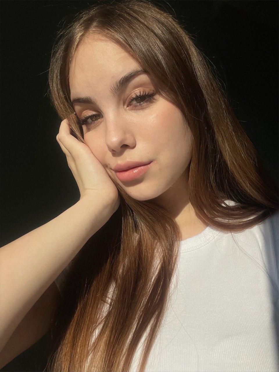 KendraBayles live from Czechia