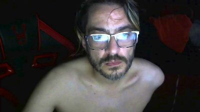 NewParejaAlm live from Spain