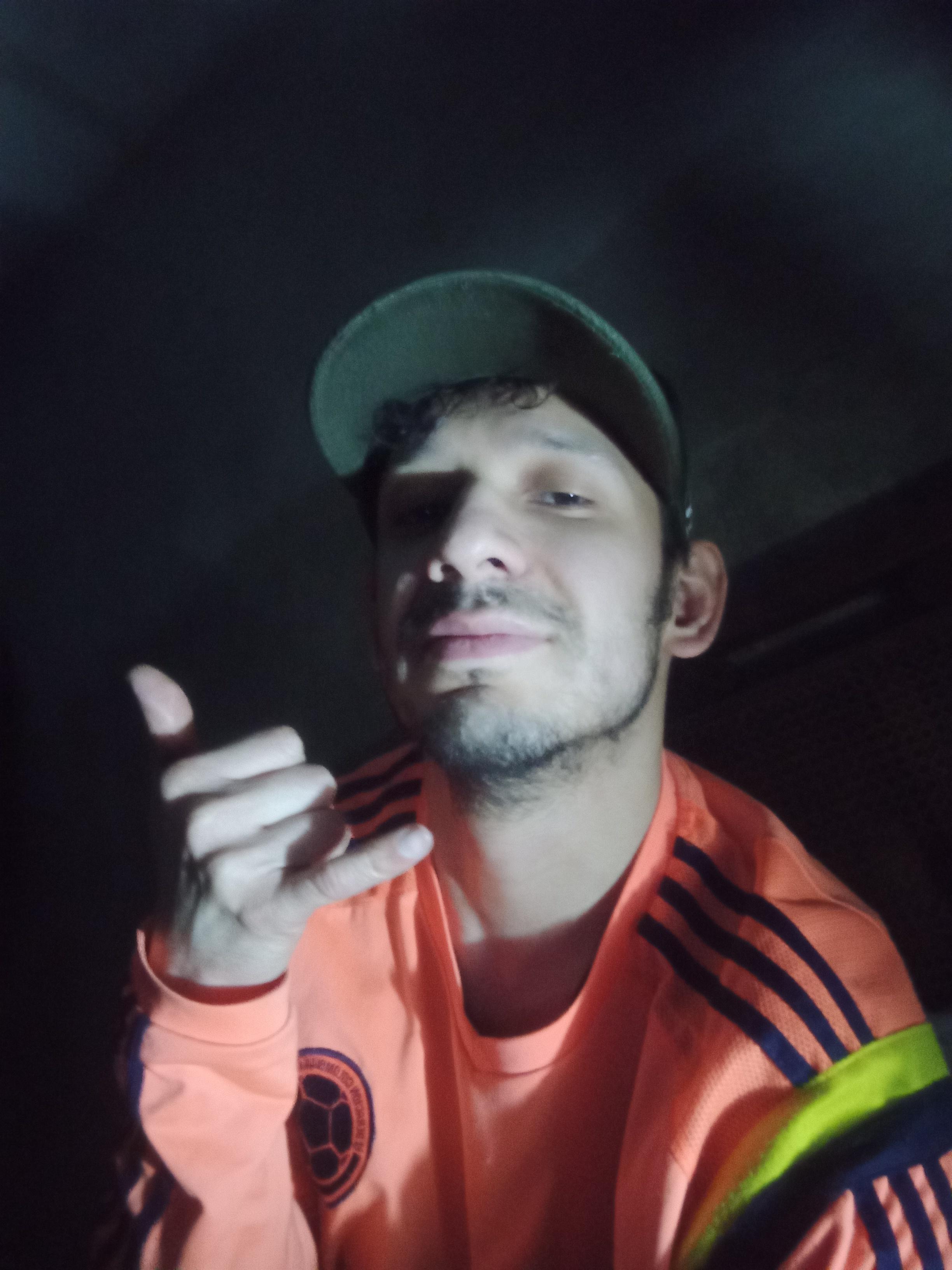 Popo___ live from Colombia