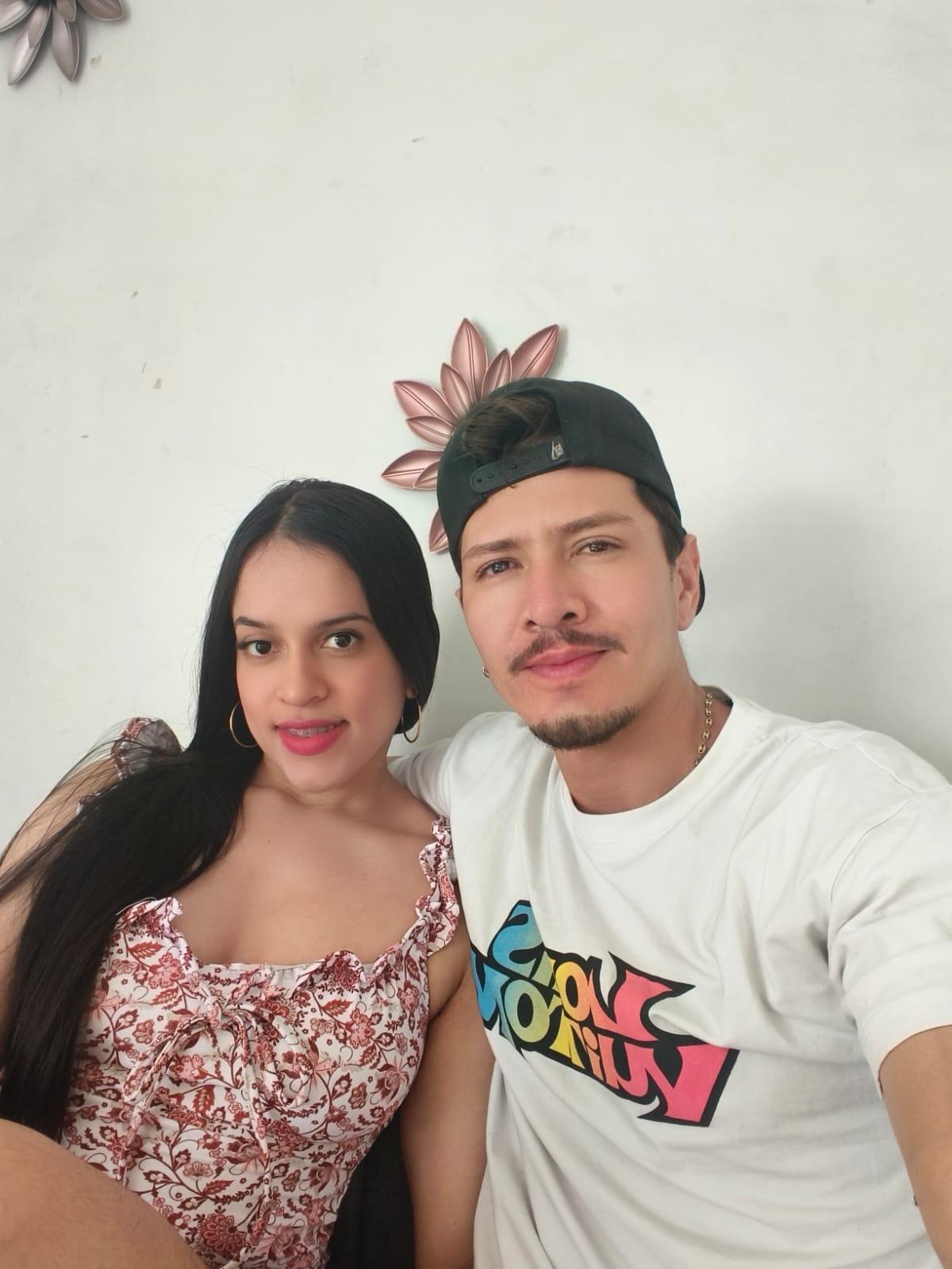Roco_AndVane live from Colombia