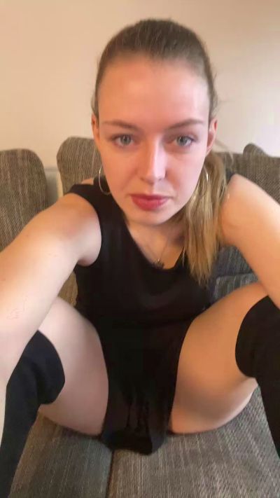 Squirtbab5 live from Germany