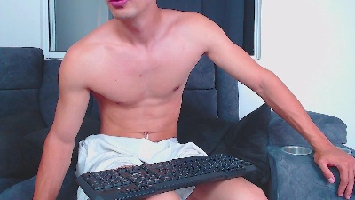 Stiven_C live from Colombia