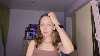 SunniThiessen live from United States