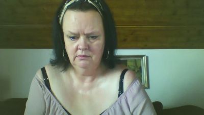 TiffanyMilf live from Germany