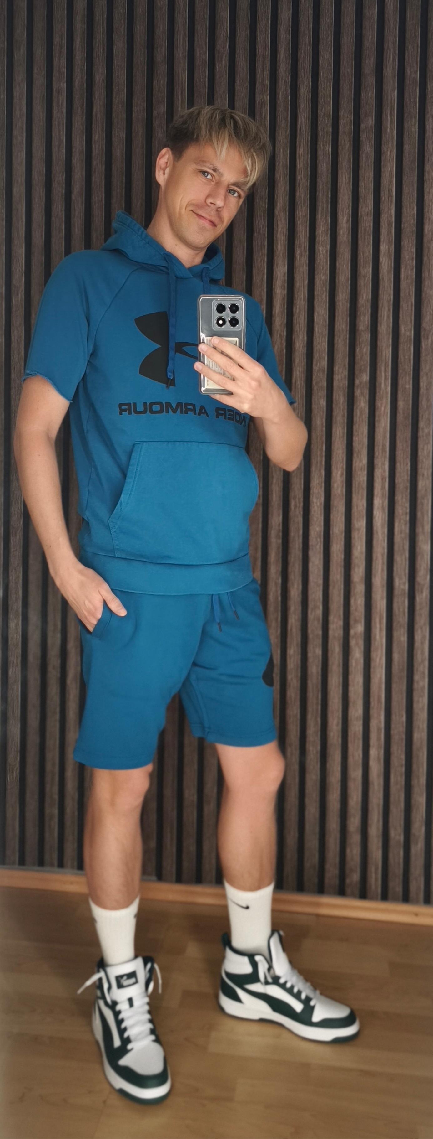 TimNextDoor live from Germany