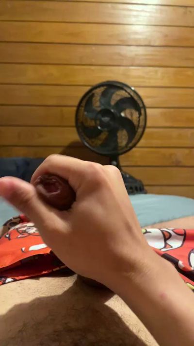 Tom18_hott live from Brazil