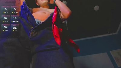 VladHellsing4 live from Colombia