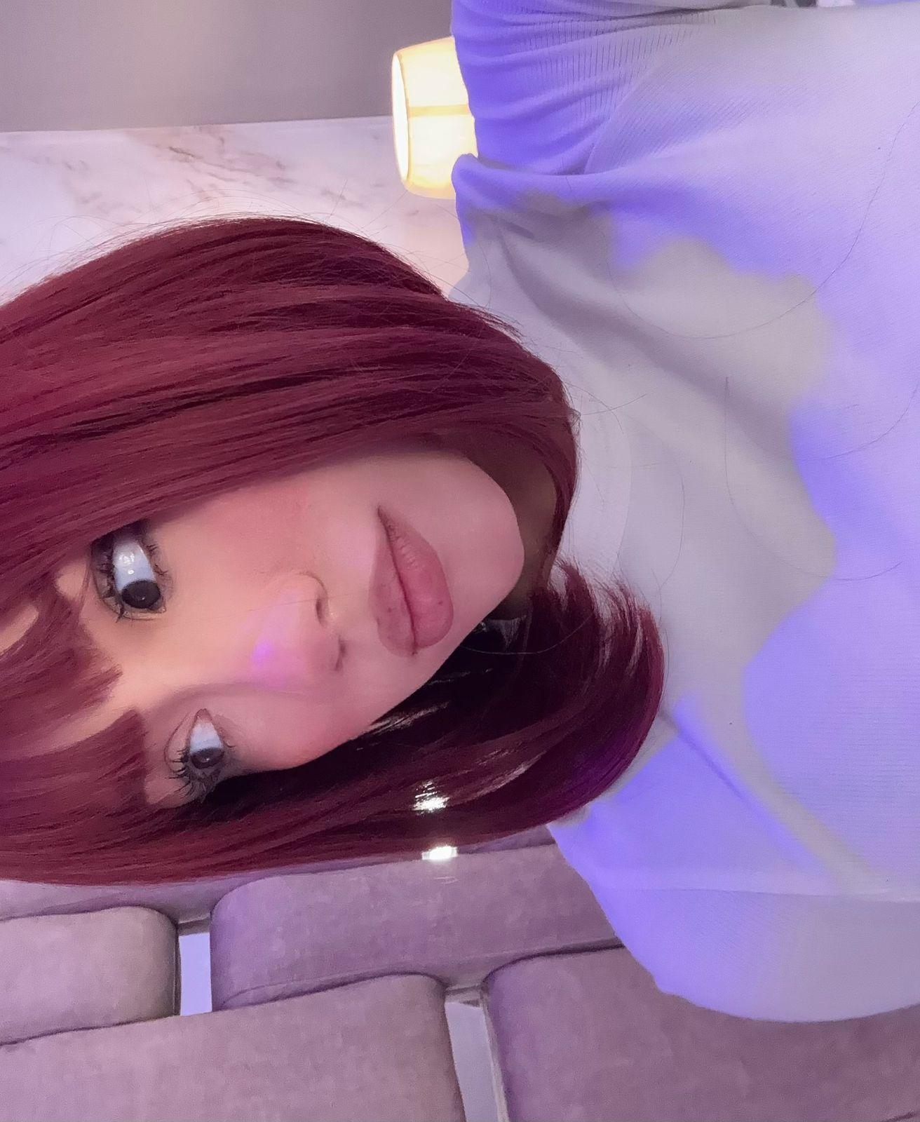 ZharaLux live from Italy