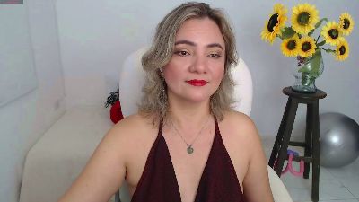 ana_milf live from United States