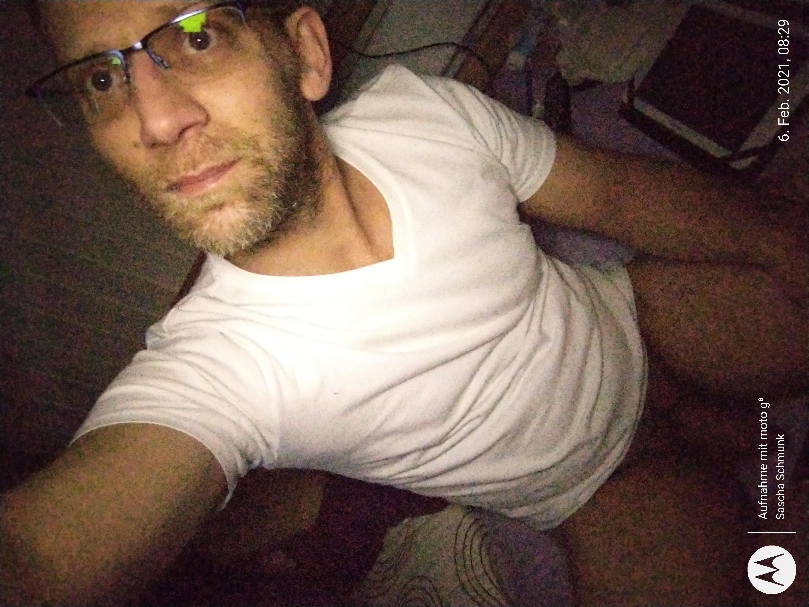 andreas87 live from Germany