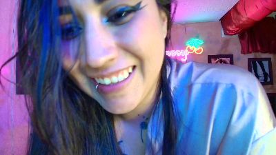 cherry_bombshe4 live from Colombia