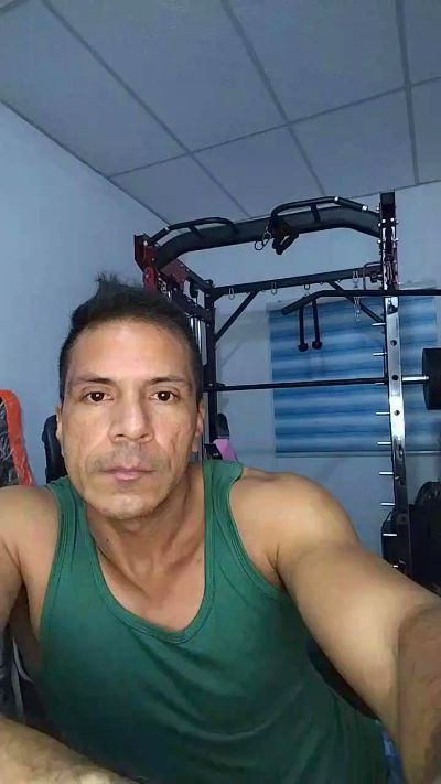 coco8518 live from Venezuela