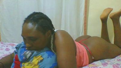 cute_lavenda live from Kenya