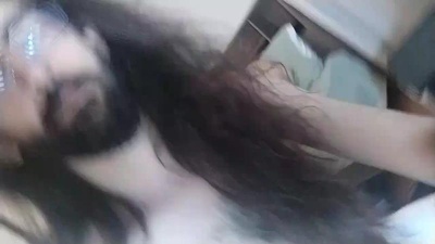 horny_nerd_guy live from United States