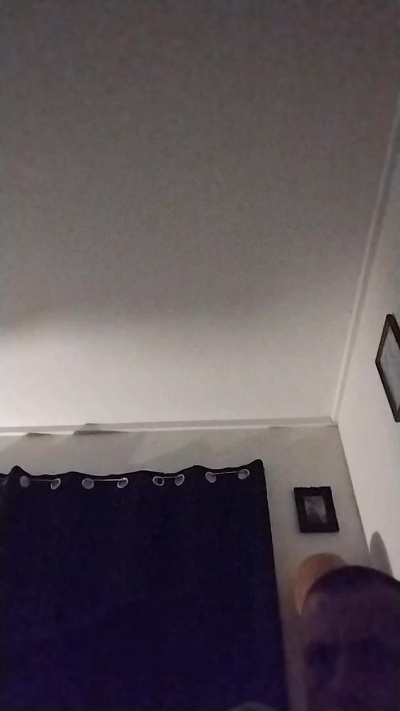 hungryass6969 live from United Kingdom
