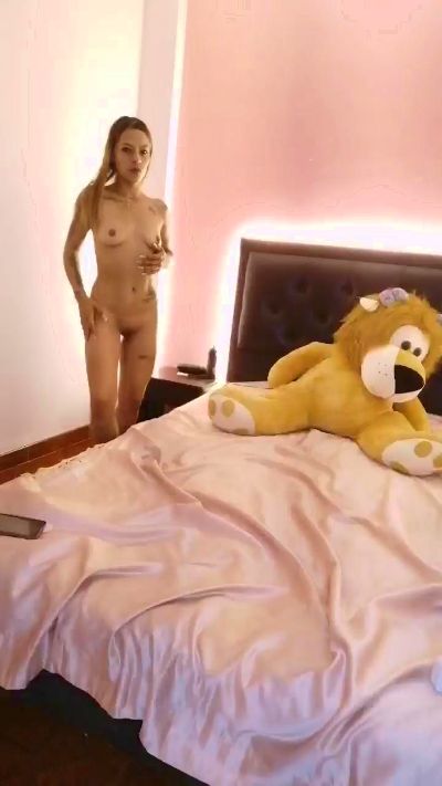 kimberly295 live from Colombia