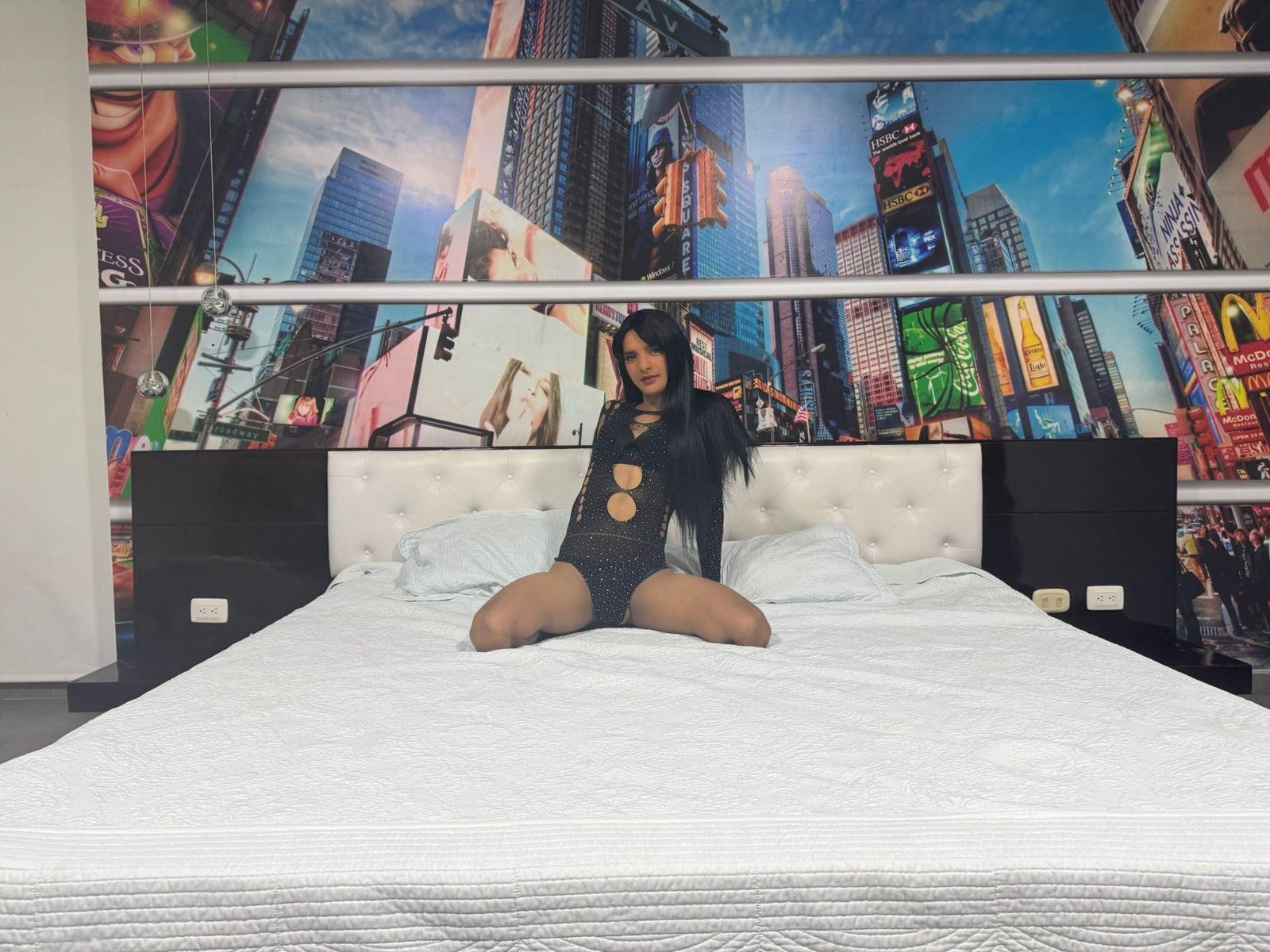 latinmia23hot live from Colombia