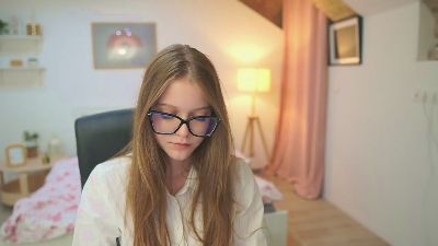 lisa_mccoy_ live from Slovakia