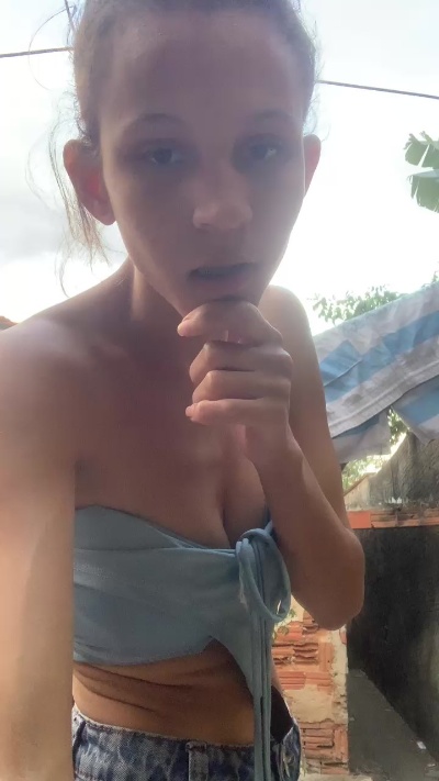 natysapequinha live from Brazil