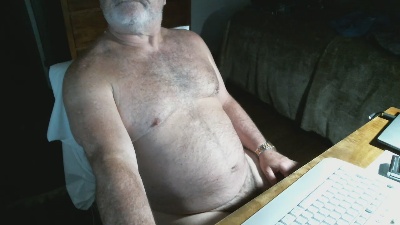 rbear4u live from Australia