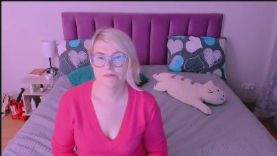 sabrinamac live from United States