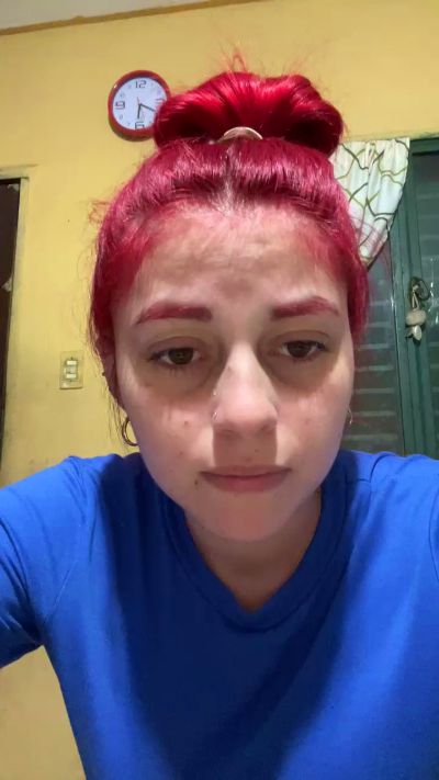 salome233 live from Argentina