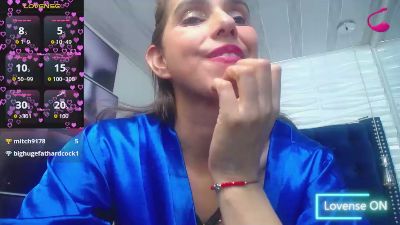 solangye live from Colombia