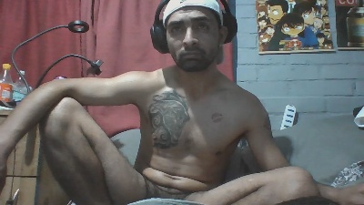 tavitho31 live from Chile