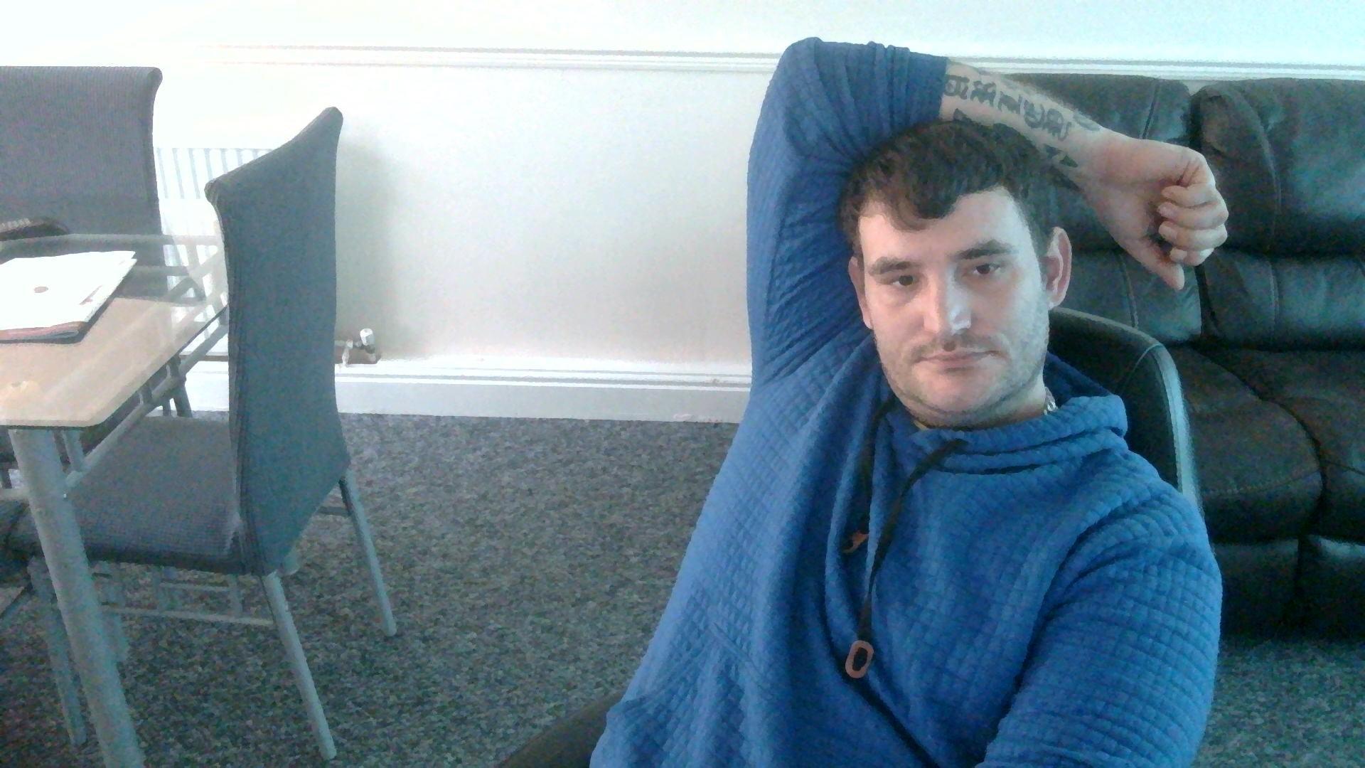 welsh_boy live from United Kingdom